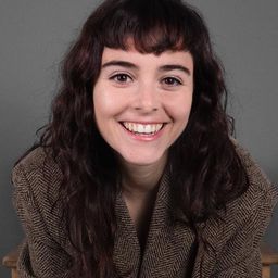 Joana Vilapuig - 雪中的棕櫚樹演員 飾演Catalina