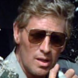 Richard Loring 飾演 Jack