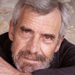 Joan Crosas 飾演 Victor