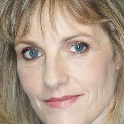 Elizabeth Norment - 霹靂追魂彈演員 飾演Miss Shields