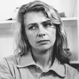 Storm De Hirsch 飾演 Self