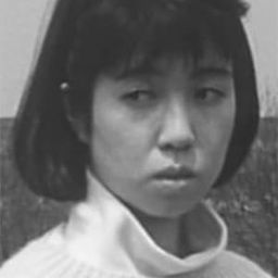 絲山秋子 飾演 Sakeko