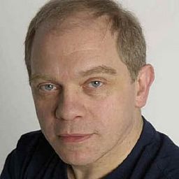 Marco Marzocca - S.P.Q.R.: 2,000 and a Half Years Ago演員 飾演Pretoriano di Cinico