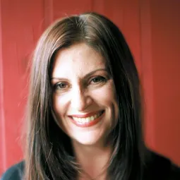 妮琪·卡羅 - 花木蘭導演