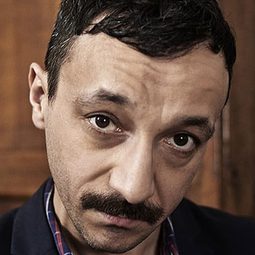 Benoît Forgeard 飾演 Médecin