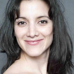 Camila Le-Bert - She Is Cristina演員 飾演Camila