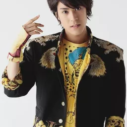 平松賢人 飾演 Ryota Takenaka