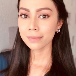 莎莉花·薩琪娜 飾演 Melor