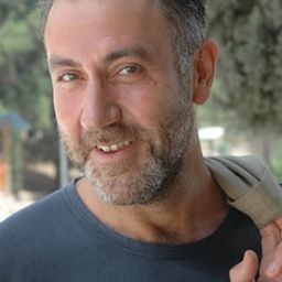 Fulvio Falzarano 飾演 Giorgio Zanin