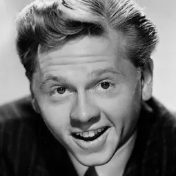 米基·魯尼 飾演 Self