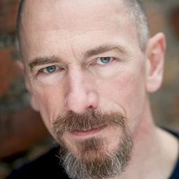 傑拉德·泰勒 飾演 Leroy Liotta