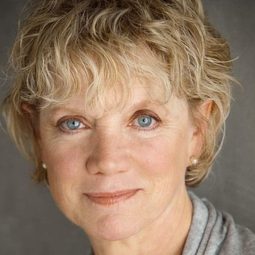 Gretchen Corbett 飾演 Gail Stern