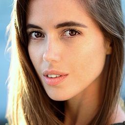 Rebecca Summers - 2Q41：茱兒的禮物演員 飾演Spokesperson