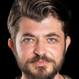 Tuna Kirli 飾演 Cenk