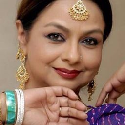 妮麗瑪·阿澤姆 飾演 Mrs. Mathur