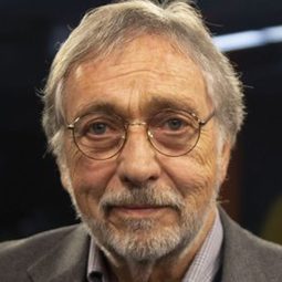 路易士班當尼 - 親陌公園演員 飾演Antonio Cardozo