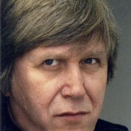 Vitali Baganov 飾演 Sergei