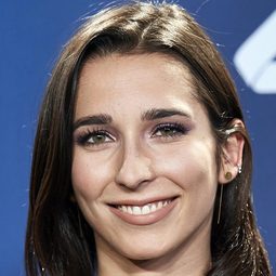 洛拉·羅德里奎 - My Dearest Señorita演員 飾演