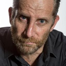 Gareth Lawrence 飾演 Chef Raphael