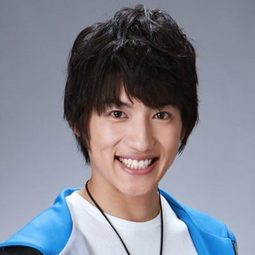 小池亮介 飾演 Ultraman Blu