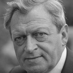 Martin Růžek - O Janovi a podivuhodném příteli演員 飾演Judge