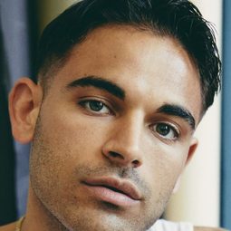 薩米·傑曼·瓦迪 飾演 Prince Alexander