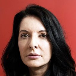 瑪莉娜・阿布拉莫維奇 - 模糊地帶：藝術圈內演員 飾演Self - Artist