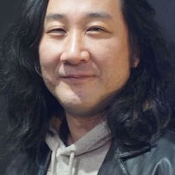 Kim Do-kyoon 飾演 Literary Society Member