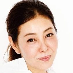 芳本美代子 飾演 Camearra