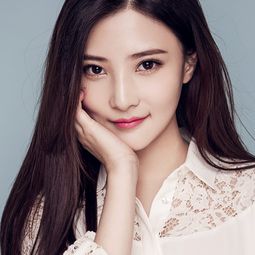 柏安 飾演 Mysterious Lady