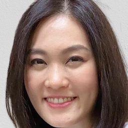 Surattanavee Suviporn 飾演 Bo