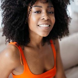 加布理埃爾·葛拉罕 飾演 Franci