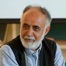 M. K. Raina - 心中的小星星演員 飾演Boarding School Principal