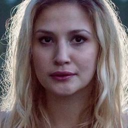 Miranda Frydman 飾演 Vanessa Dahl