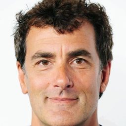 Robert Mailhouse - 捍衛戰警演員 飾演Young Executive