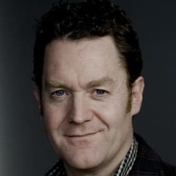 Jürgen Tonkel 飾演 Landed Gentry