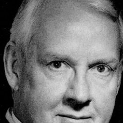 James Courtney - The Ghosts of Versailles演員 飾演Louis XVI