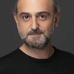 Güçlü Yalçıner - Something Useful演員 飾演Zafer