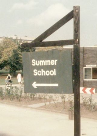 《Summer School》電影海報