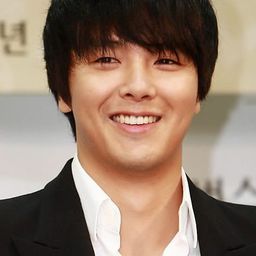 Park Yong-ha 飾演 Su-an