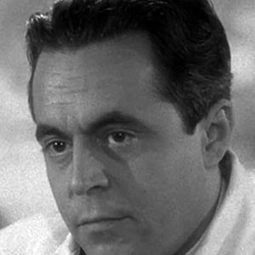 Jacques Hilling - 浴室情殺案演員 飾演Morgue Receptionist