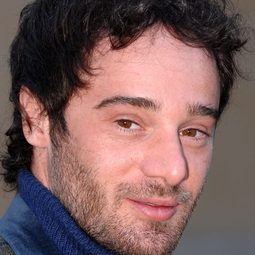 Ludovico Fremont - 班裏最後一個人演員 飾演Matteo