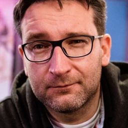 Krzysztof Łukaszewicz - 皮萊茨基的報告導演