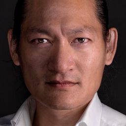 Thomas Chaanhing 飾演 Pediatrician