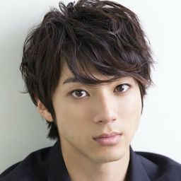 山田裕貴頭像