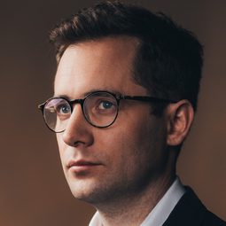 Sam Crane 飾演 Hotspur