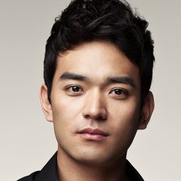 Kim Jae-yeong 飾演 Flight attendant Kim Cho-rong