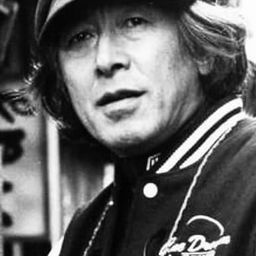 深作 欣二 - 誇り高き挑戦導演