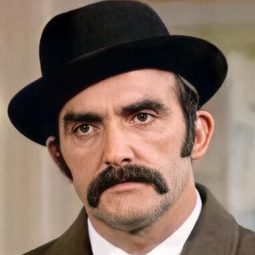 Giulio Baraghini - The Schoolgirl演員 飾演butcher