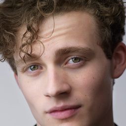 班·羅森菲爾德 - 我和我的退伍老爸演員 飾演Aron Church